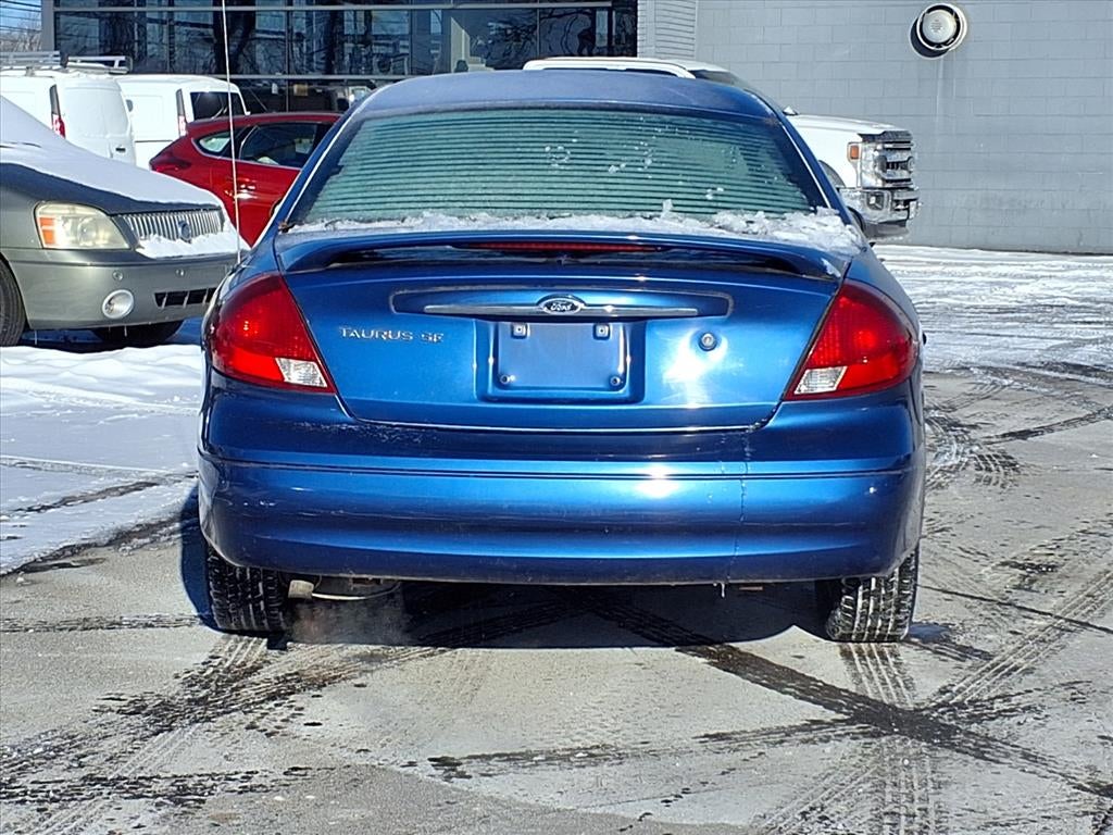 2003 Ford Taurus SE