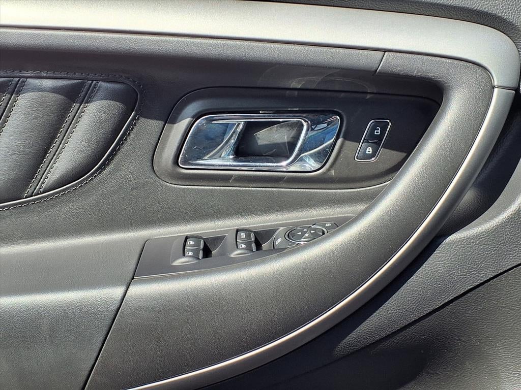 2018 Ford Taurus SEL