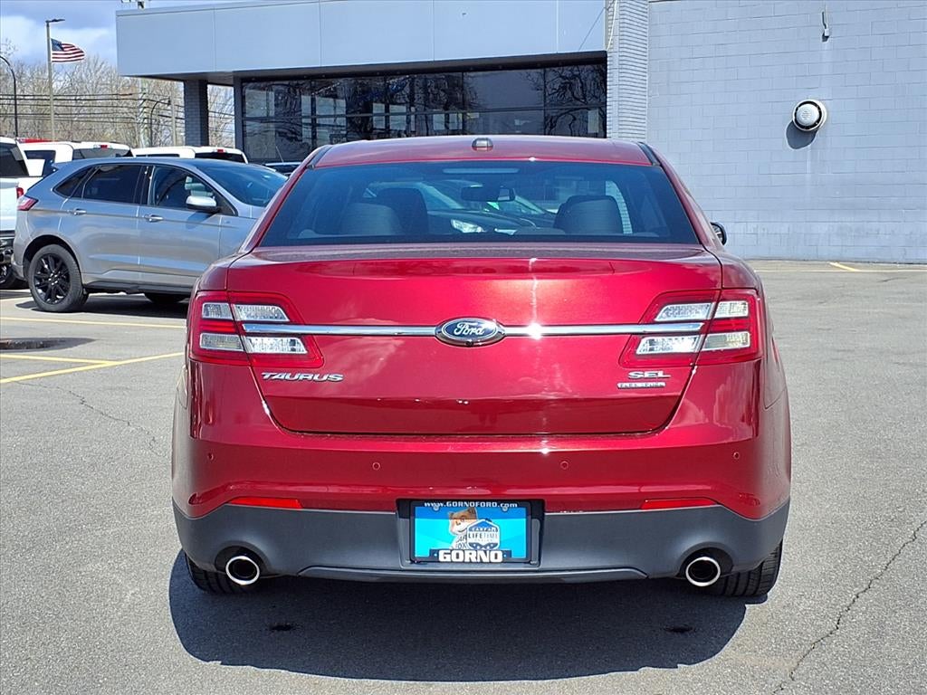 2018 Ford Taurus SEL
