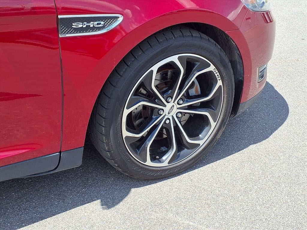 2017 Ford Taurus SHO