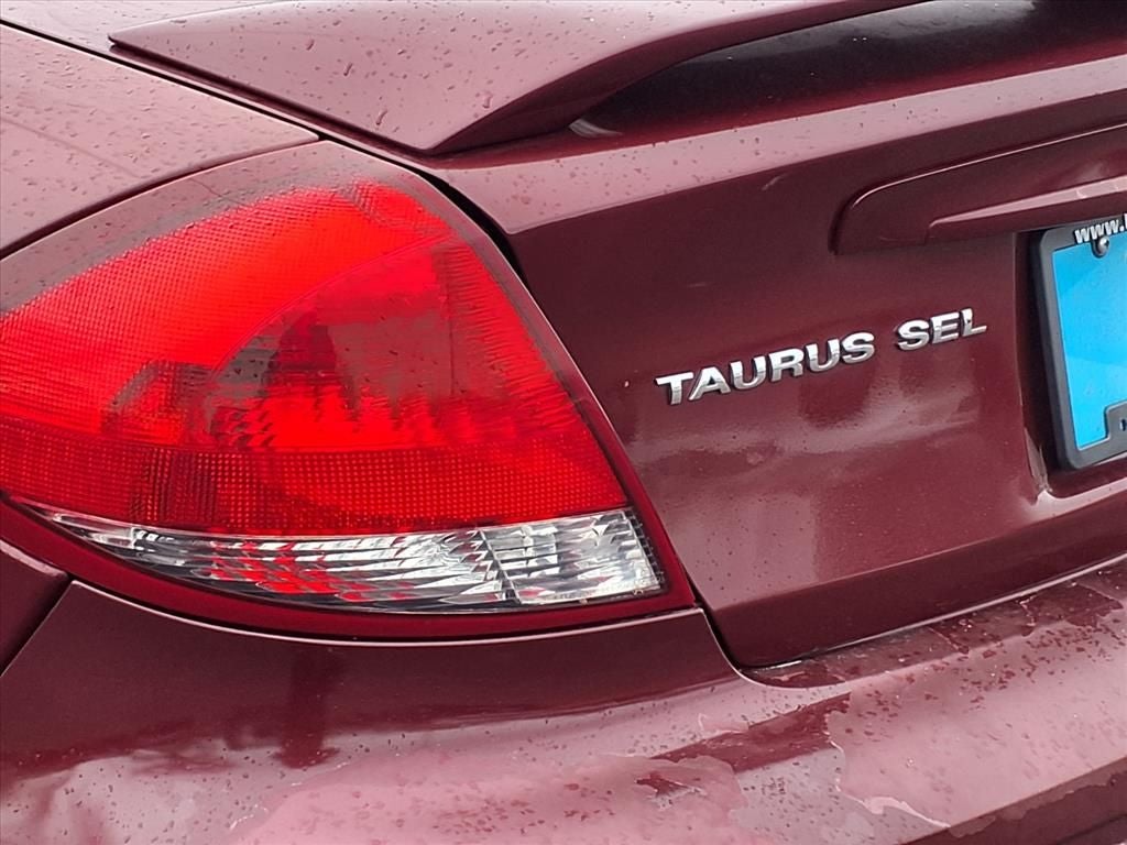 2004 Ford Taurus SEL