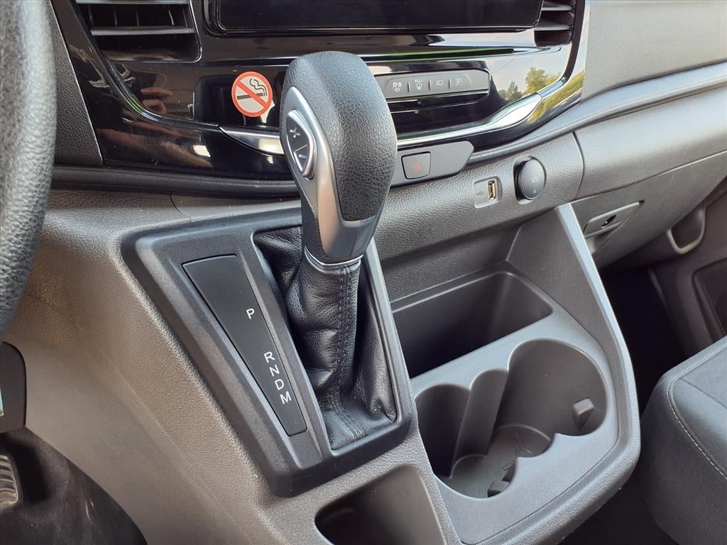 2023 Ford Transit Wagon XLT