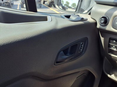 2023 Ford Transit Wagon XLT