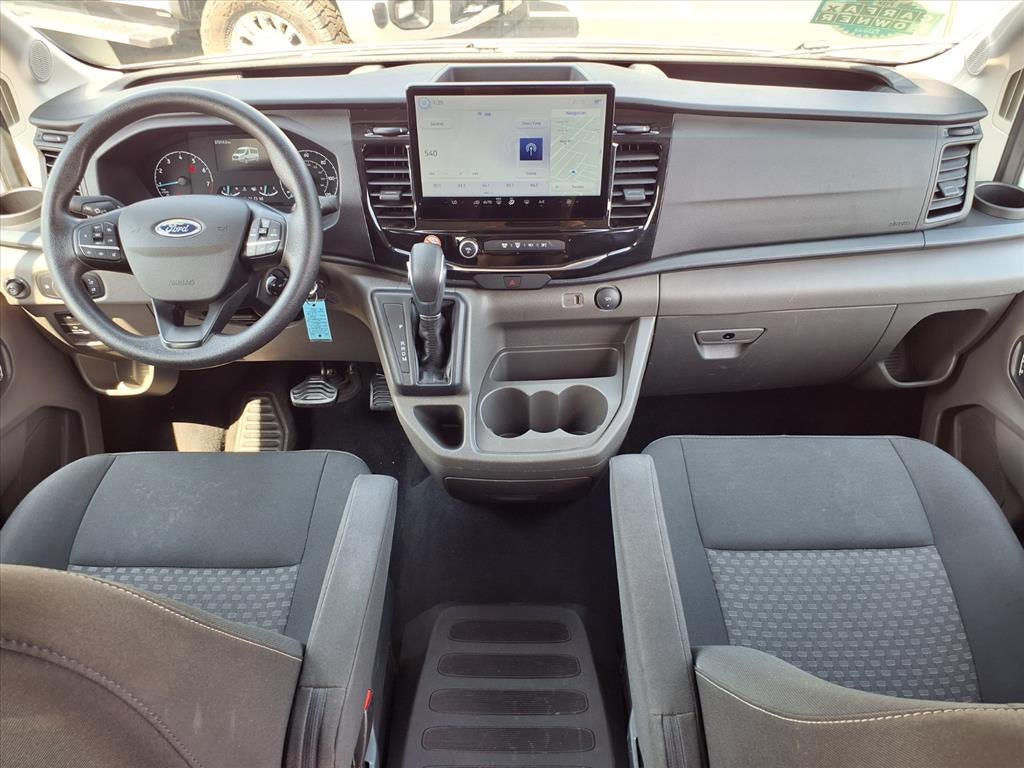 2023 Ford Transit Wagon XLT