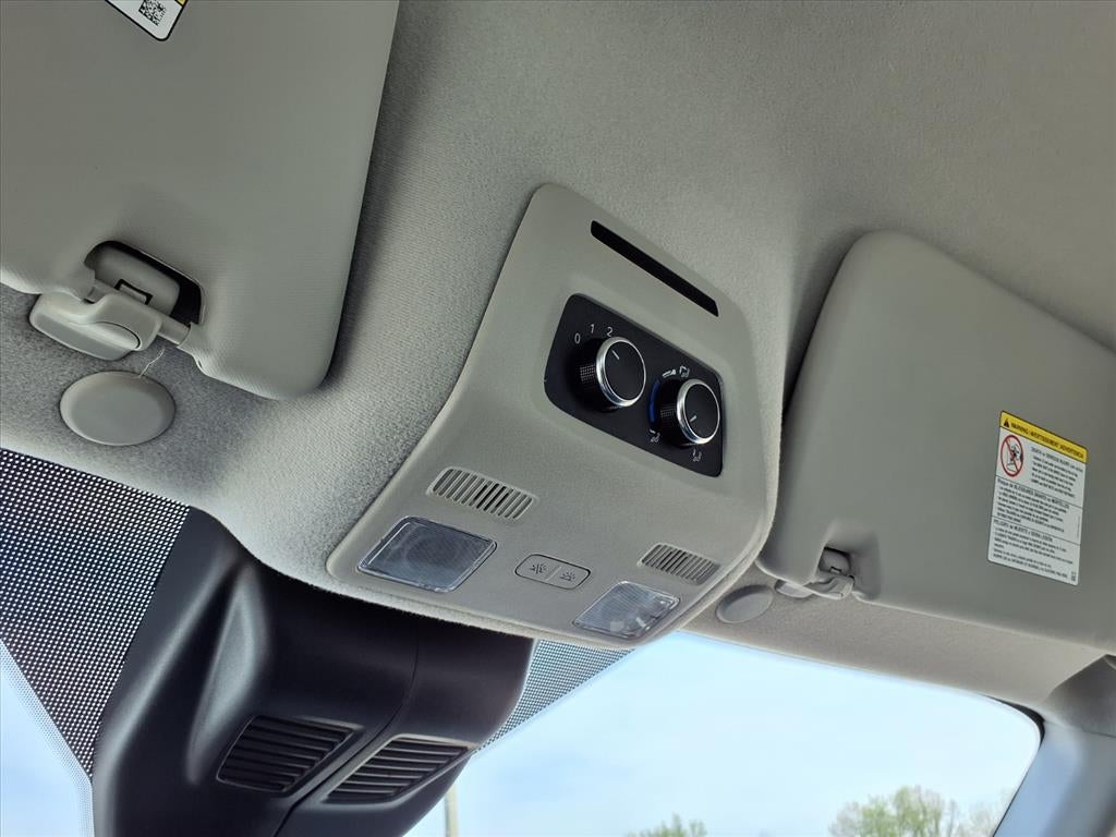 2023 Ford Transit Wagon XLT