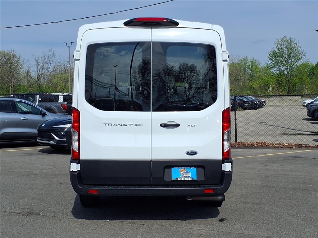 2023 Ford Transit Wagon XLT