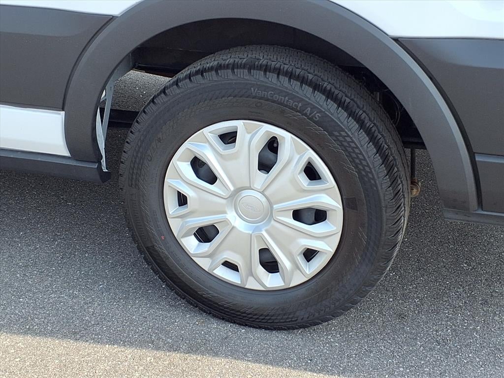 2023 Ford Transit Wagon XLT