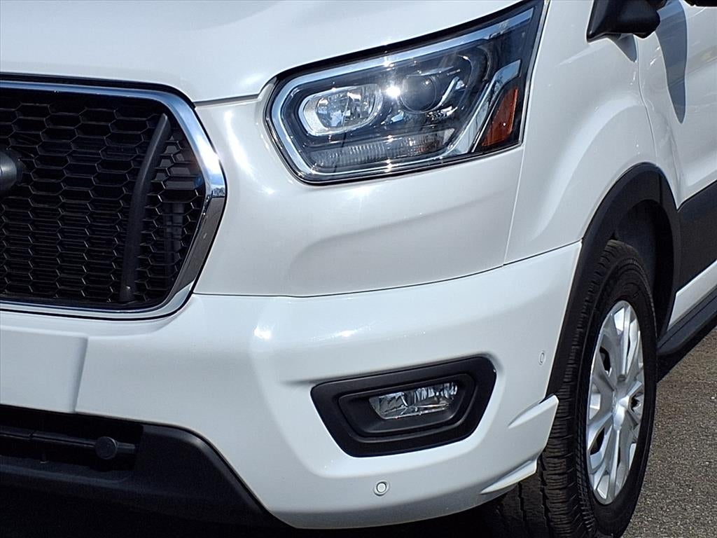 2023 Ford Transit Wagon XLT