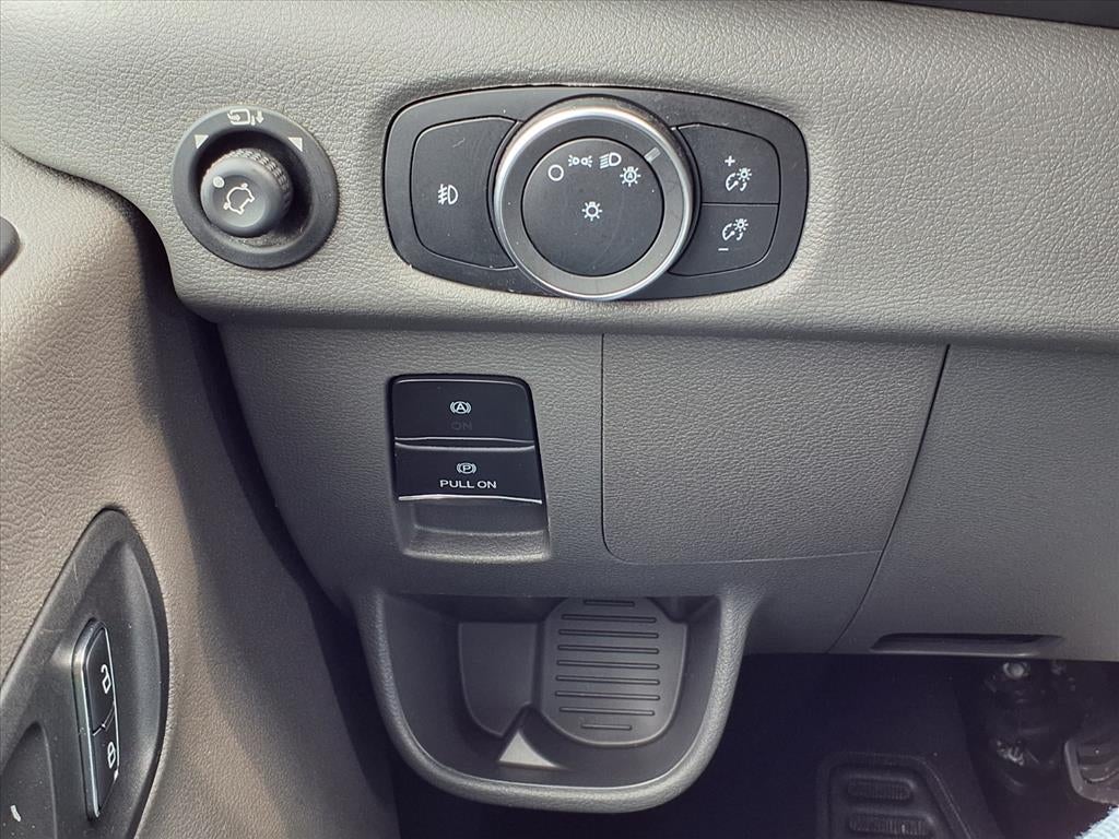 2023 Ford Transit Wagon XLT