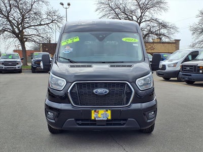 2023 Ford Transit Wagon XLT