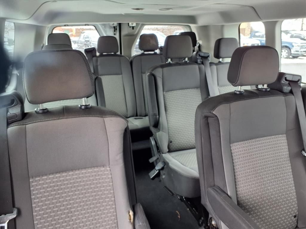 2021 Ford Transit Wagon XLT