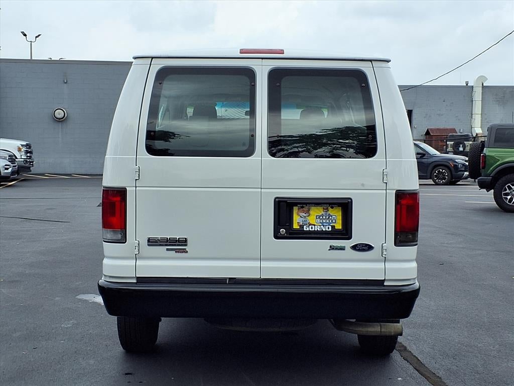 2009 Ford Econoline Wagon Base