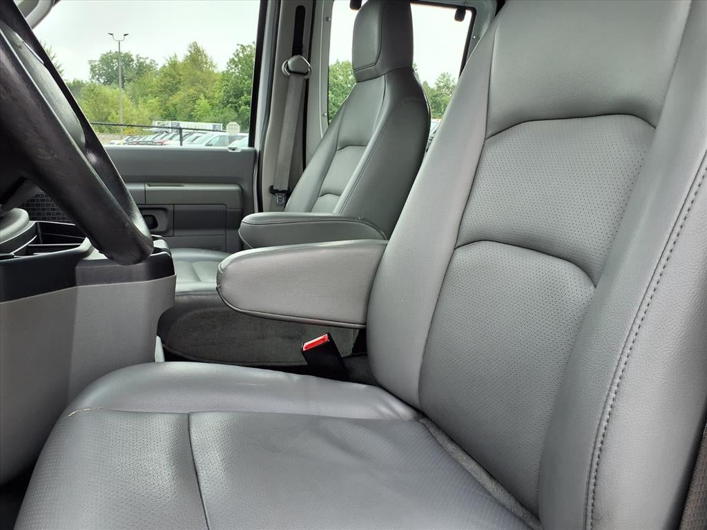 2009 Ford Econoline Wagon Base