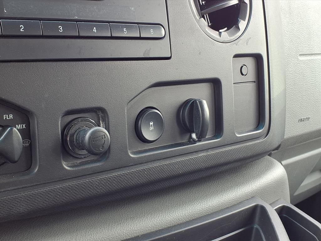 2009 Ford Econoline Wagon Base