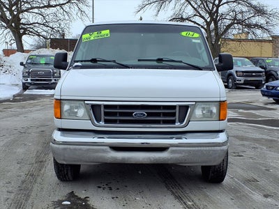 2004 Ford Econoline Wagon Base