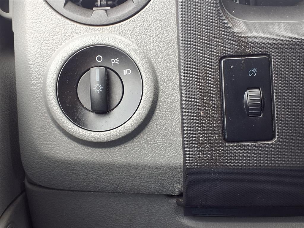 2013 Ford Econoline Wagon XL