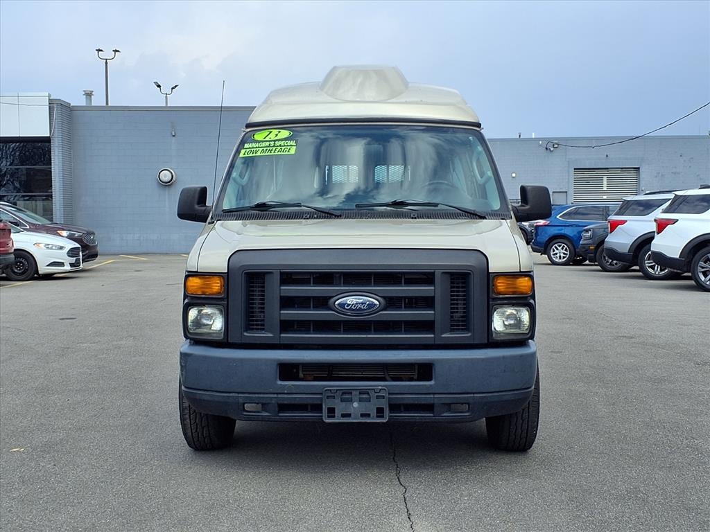 2013 Ford Econoline Wagon XL