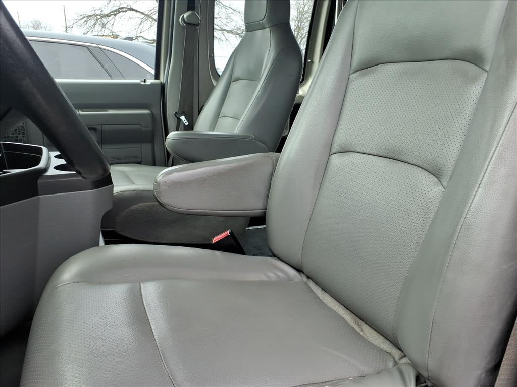 2013 Ford Econoline Wagon XL