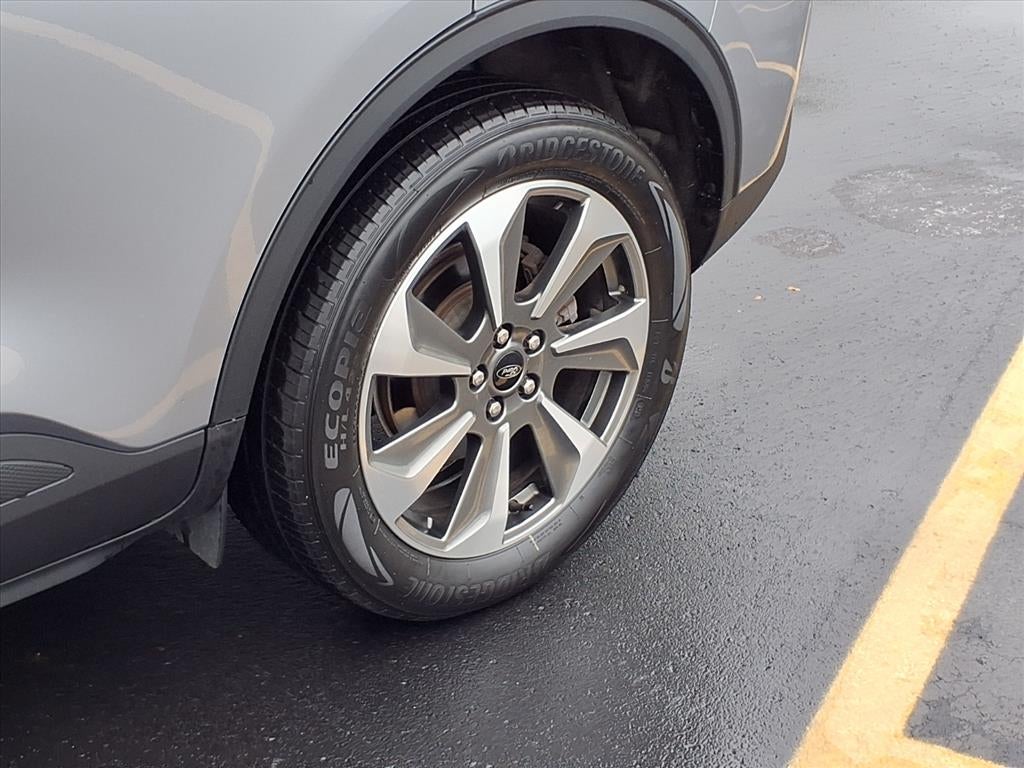 2024 Ford Escape Platinum