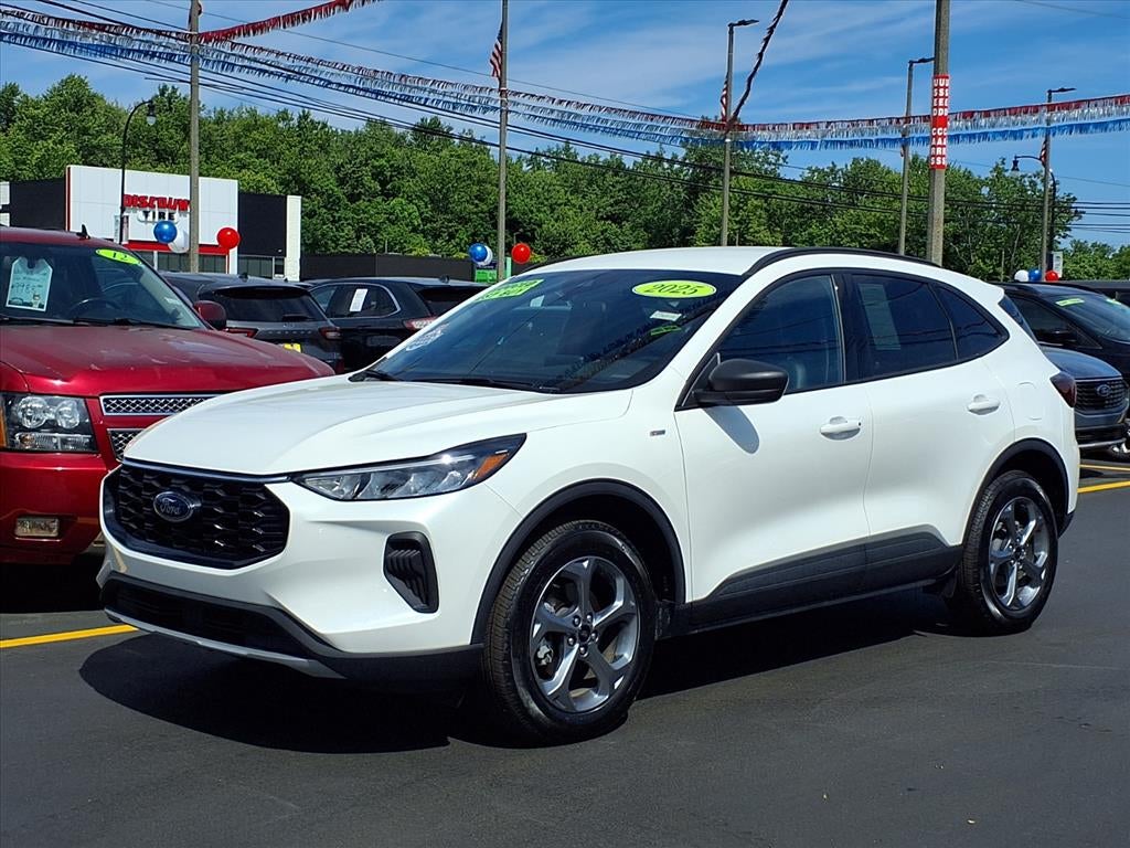 2025 Ford Escape ST-Line AWD's photo