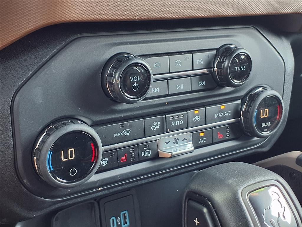 2024 Ford Bronco Outer Banks