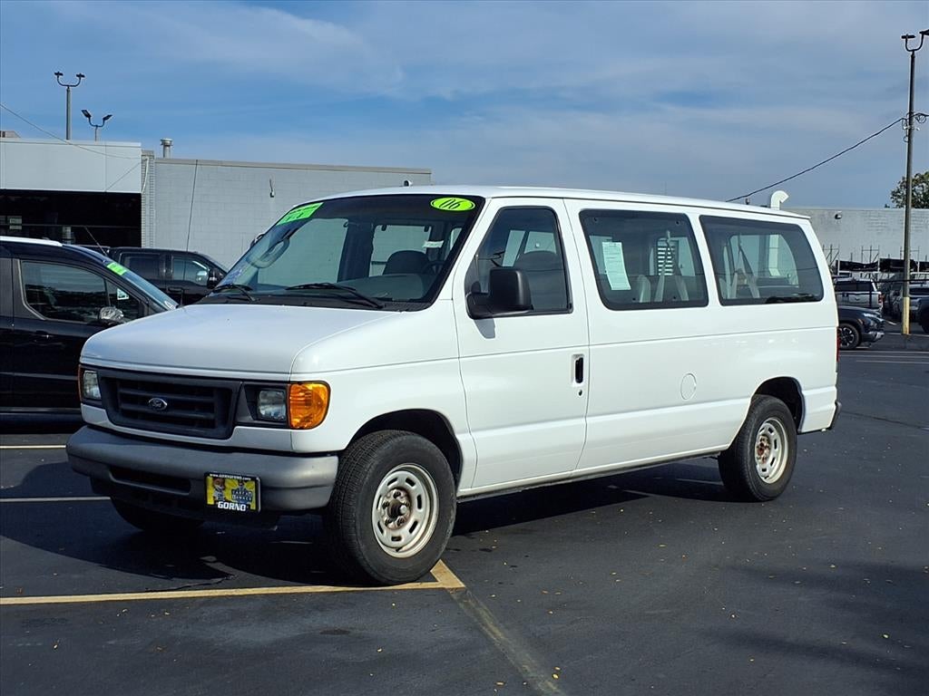 2006 Ford Econoline Wagon XL
