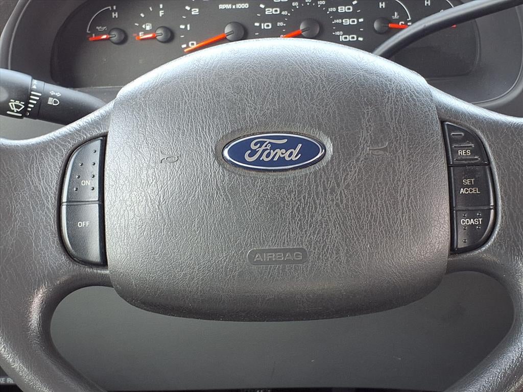 2006 Ford Econoline Wagon XL