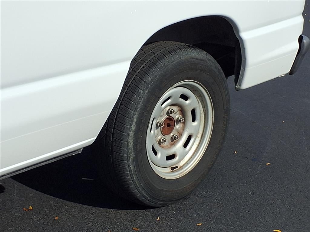2006 Ford Econoline Wagon XL