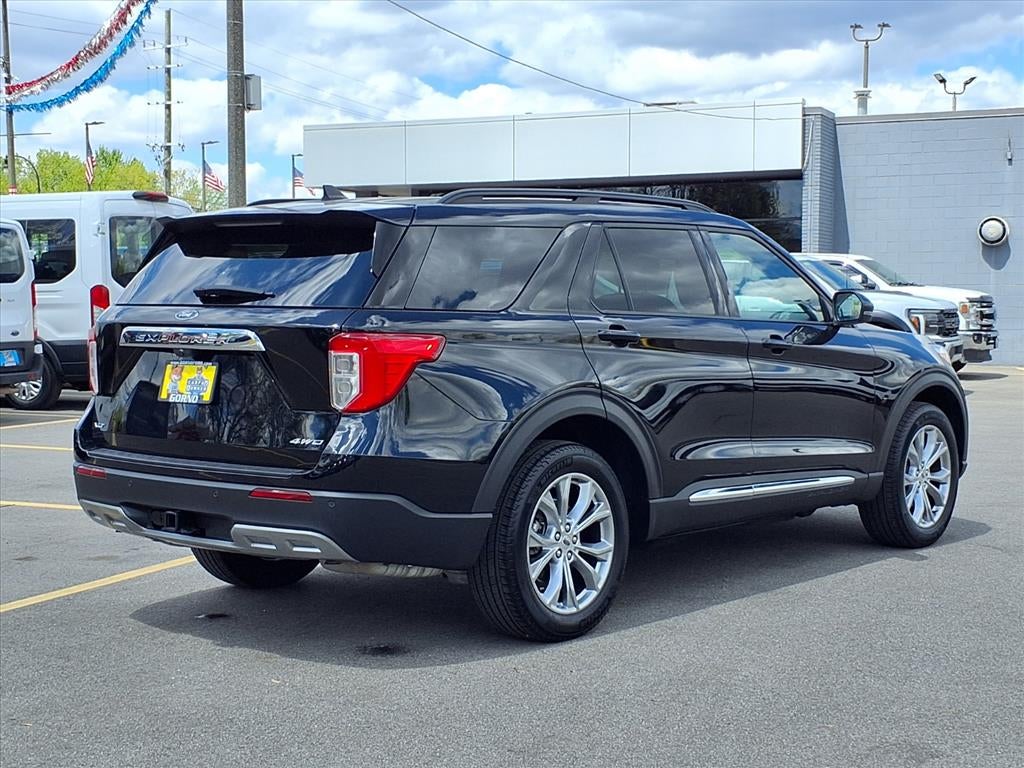 2024 Ford Explorer XLT