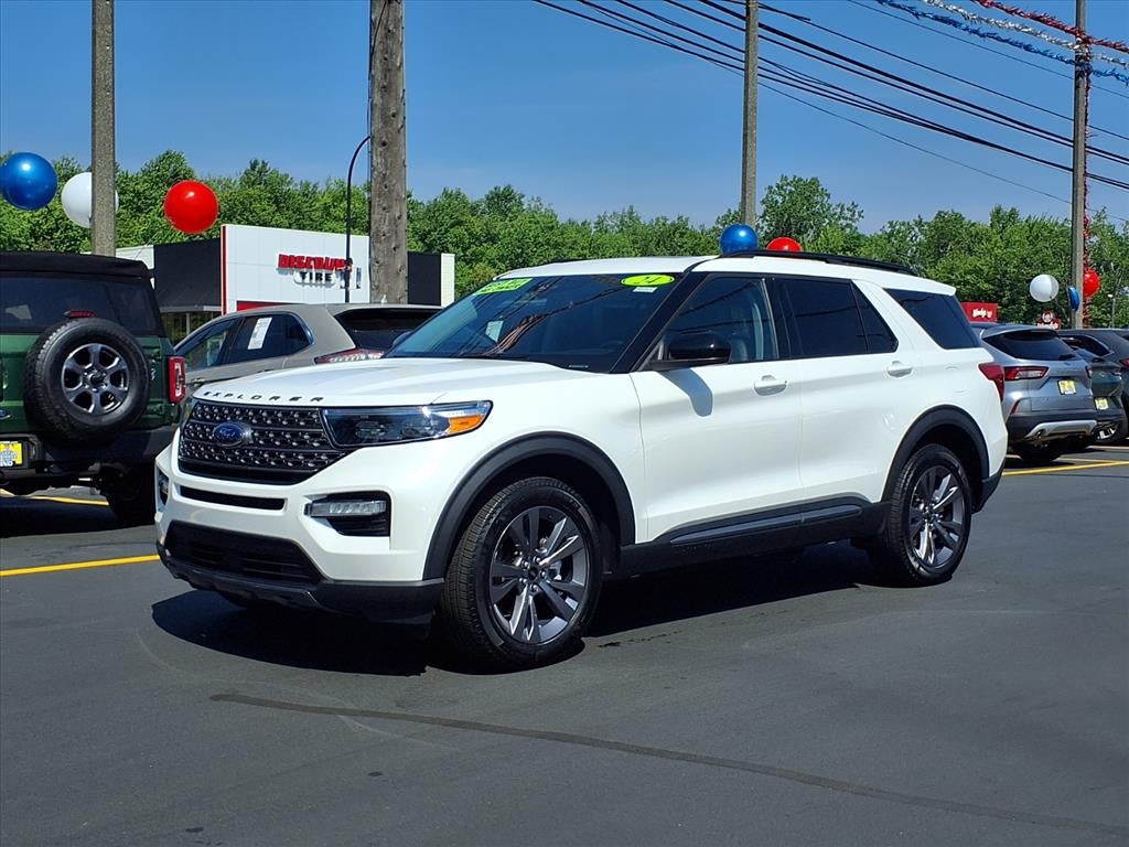 2024 Ford Explorer XLT 4WD's photo