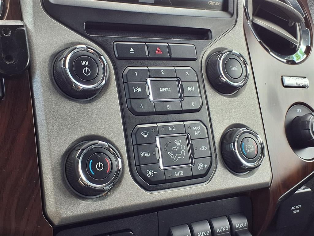 2013 Ford F-450 Lariat