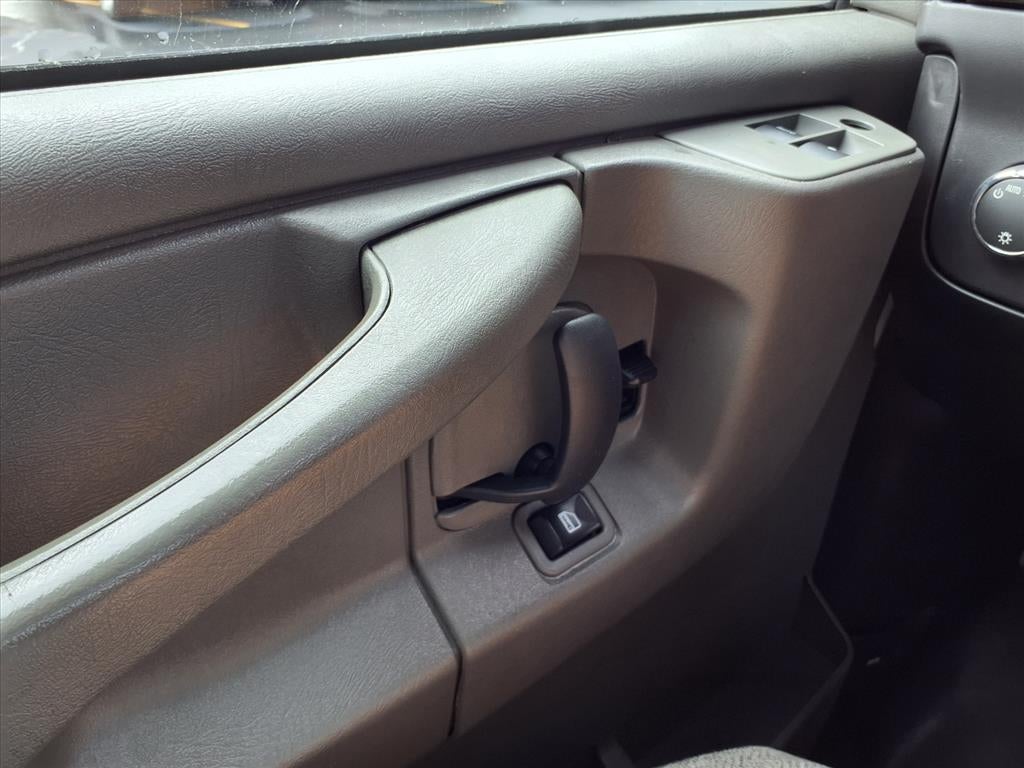 2015 GMC Savana LS