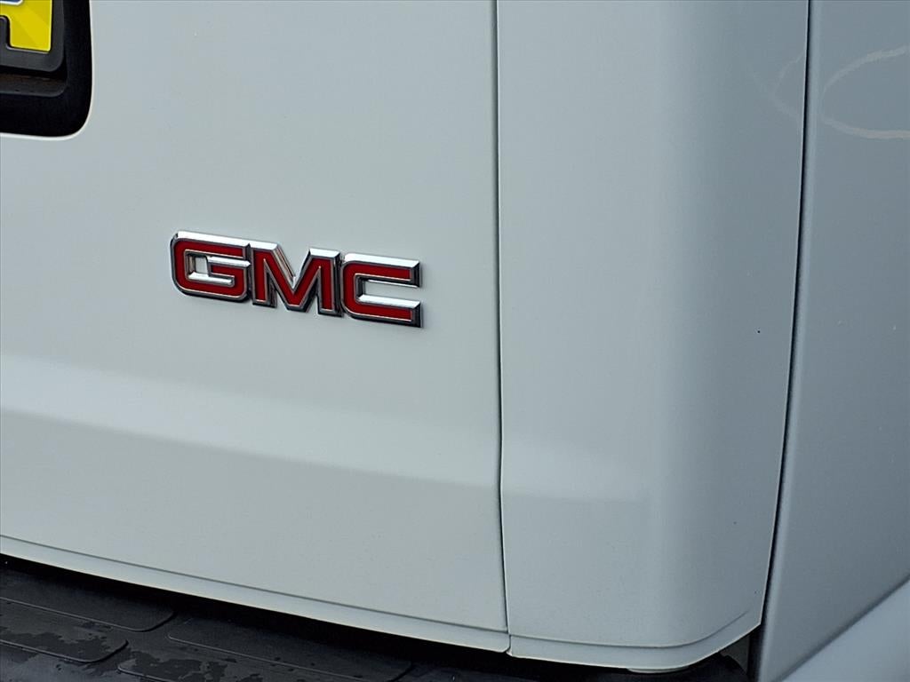 2015 GMC Savana LS