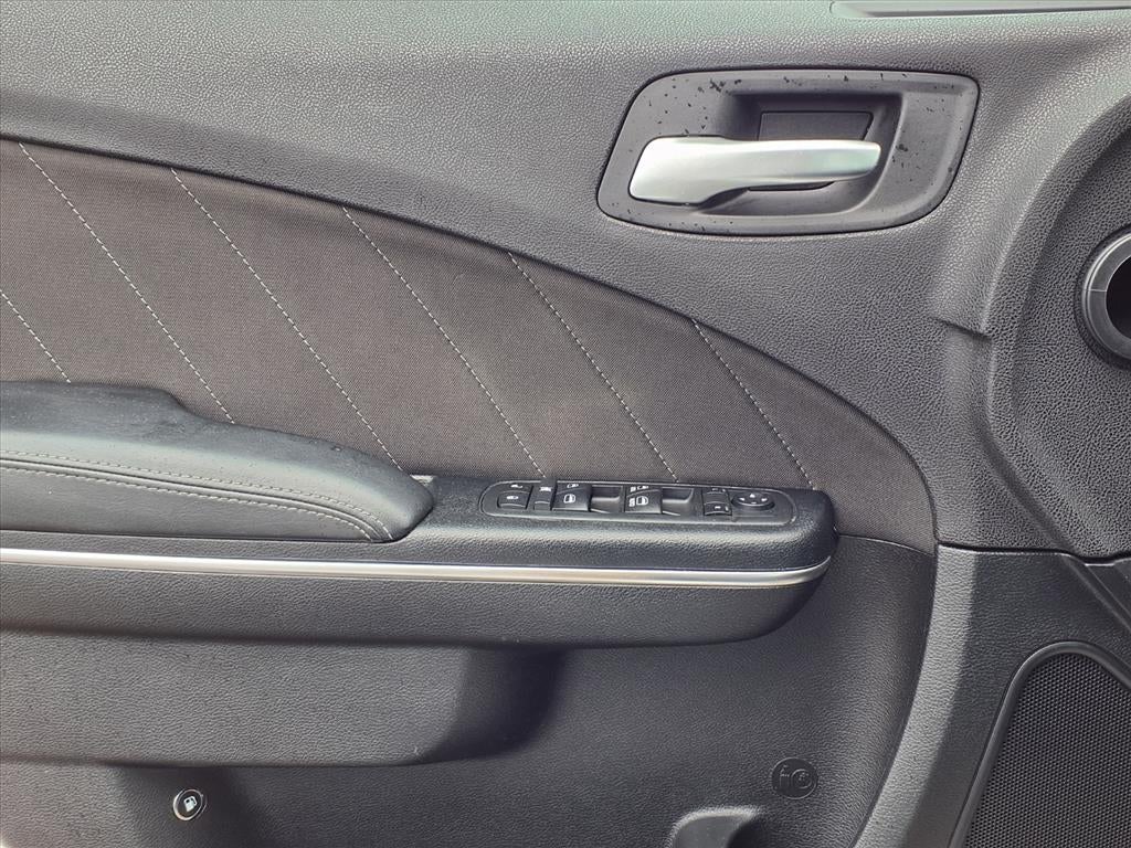 2017 Dodge Charger SXT