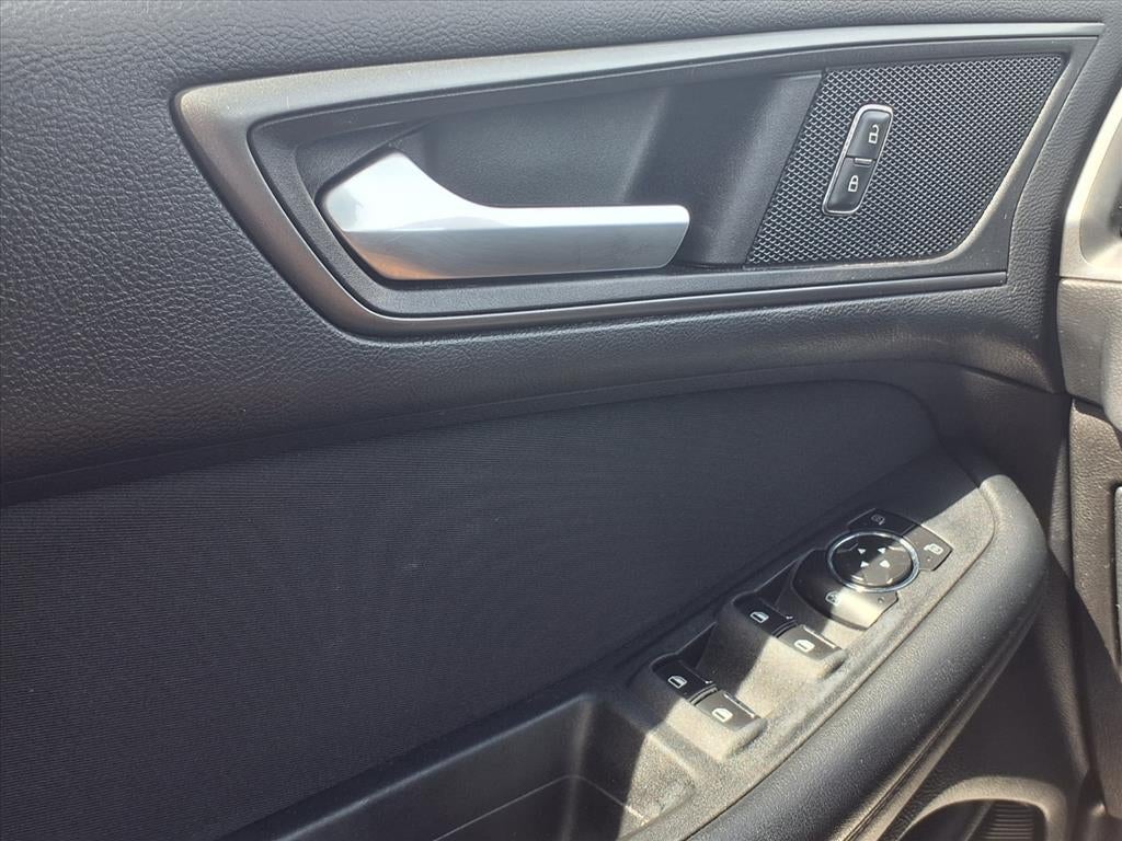 2016 Ford Edge SE