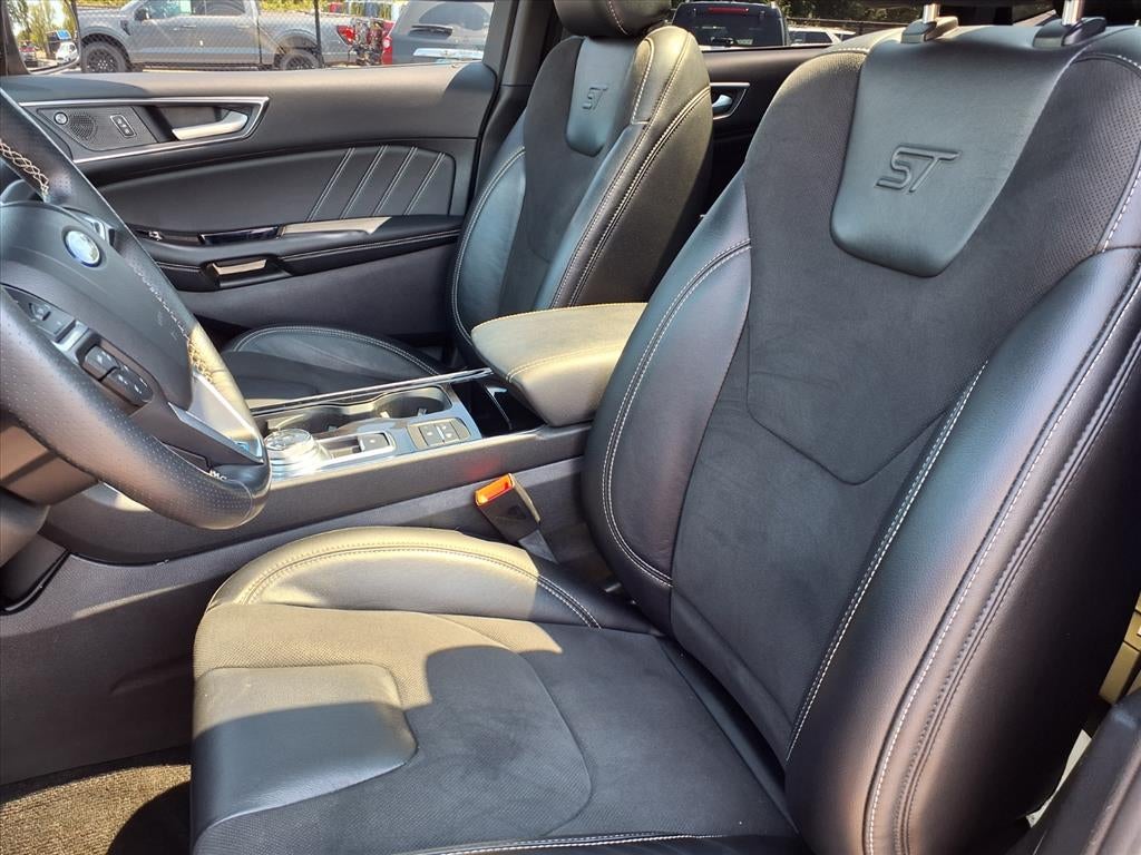 2020 Ford Edge ST