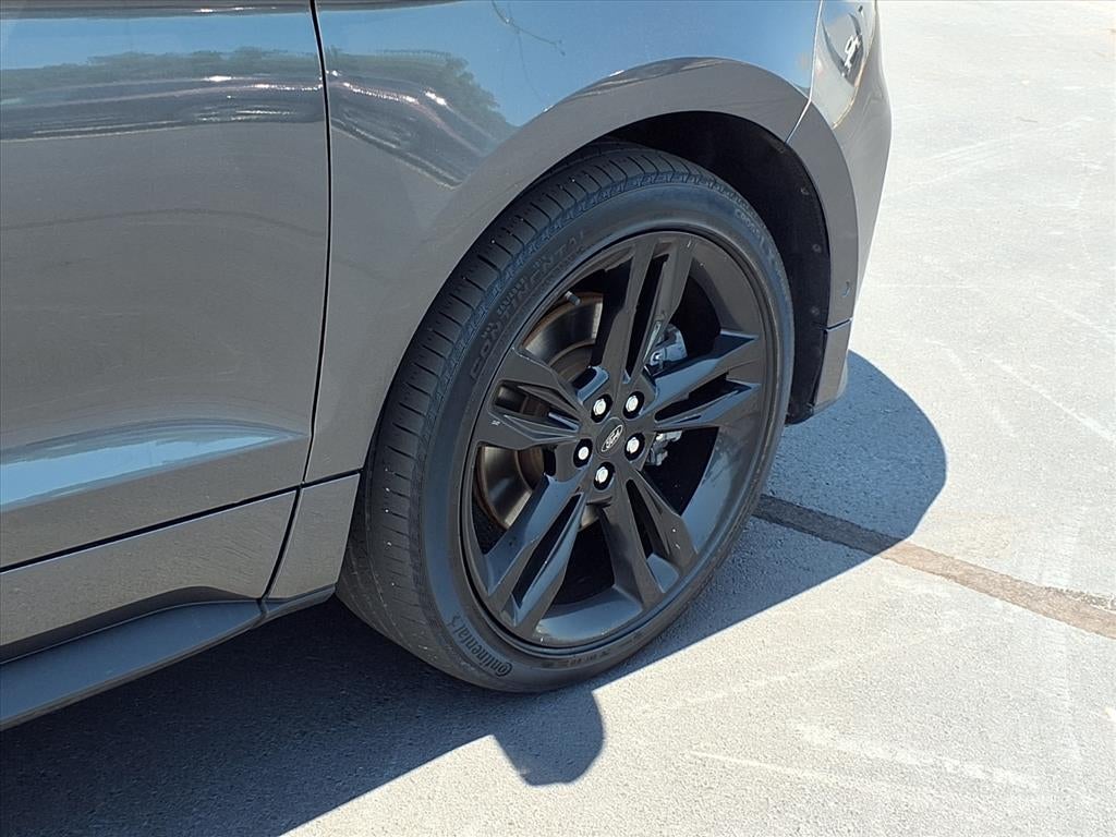 2020 Ford Edge ST