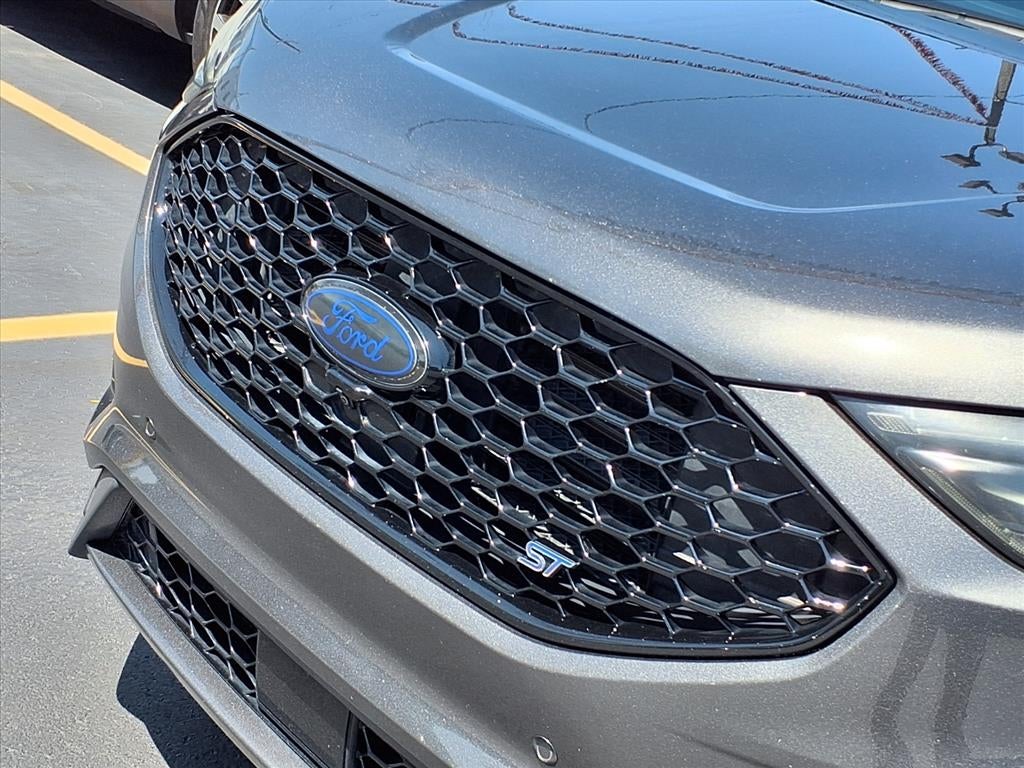2020 Ford Edge ST