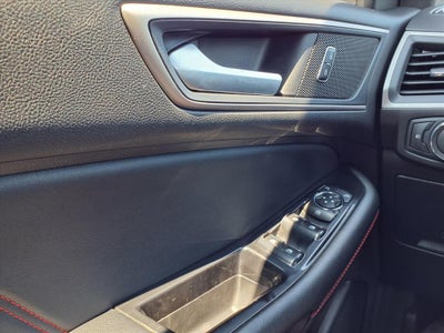 2020 Ford Edge ST Line