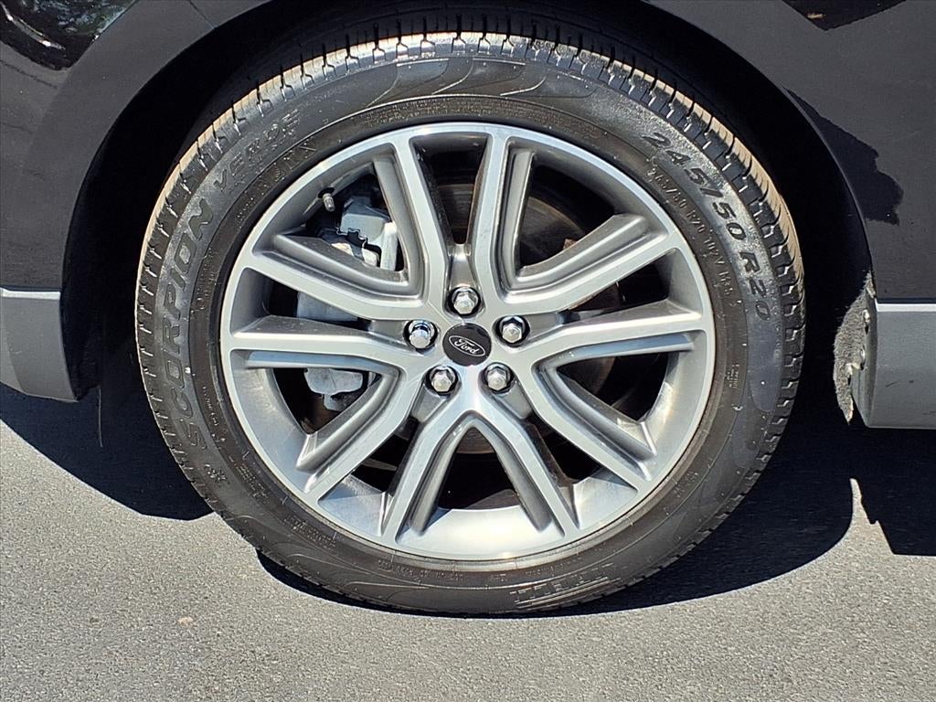 2024 Ford Edge Titanium