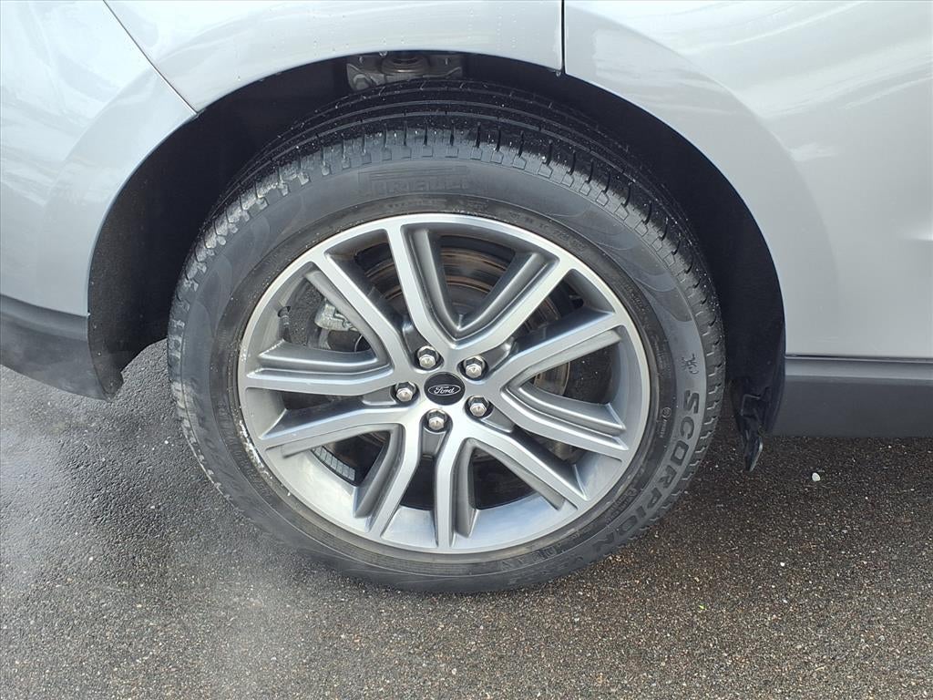 2023 Ford Edge Titanium