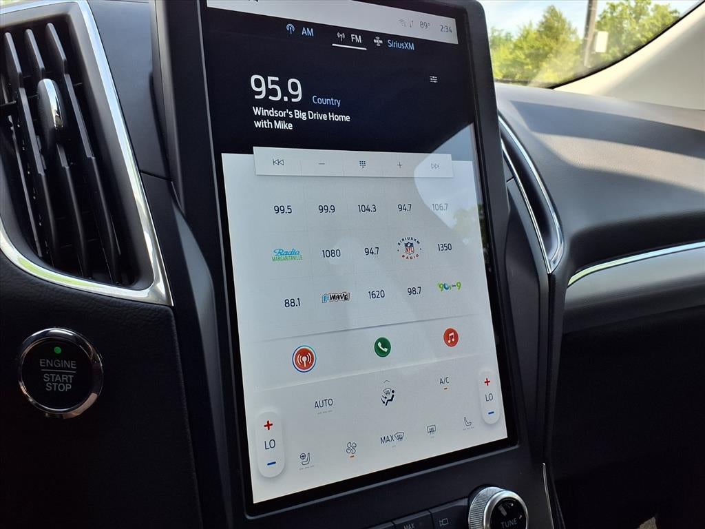 2021 Ford Edge Titanium