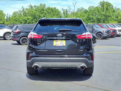 2021 Ford Edge Titanium