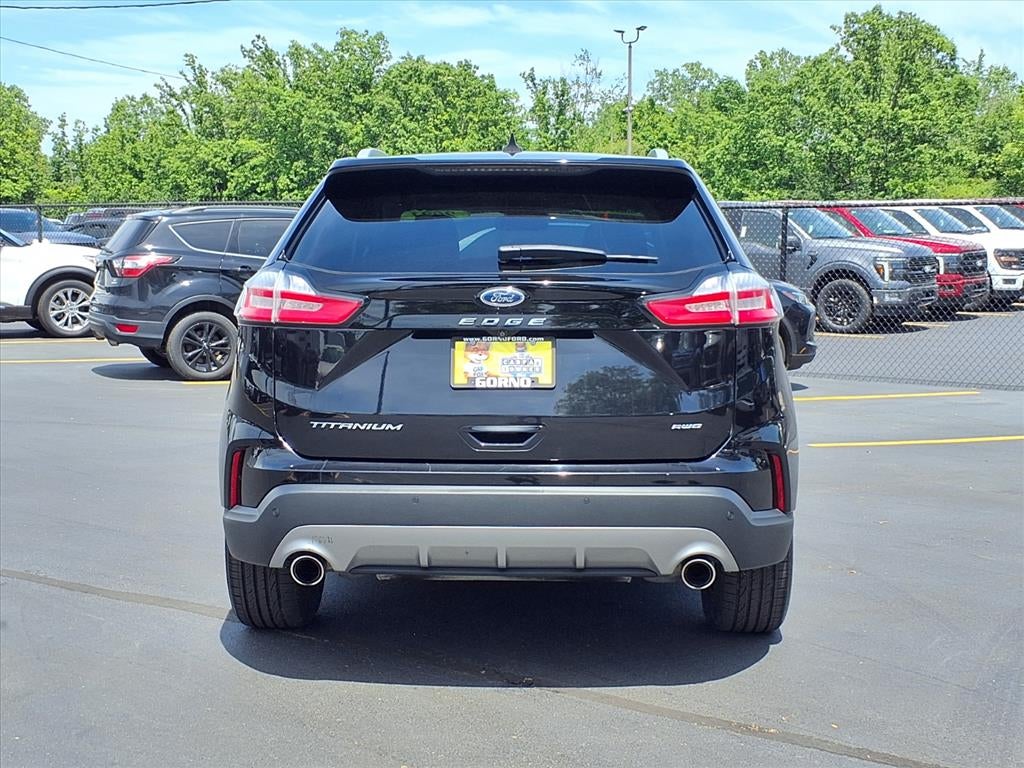 2021 Ford Edge Titanium