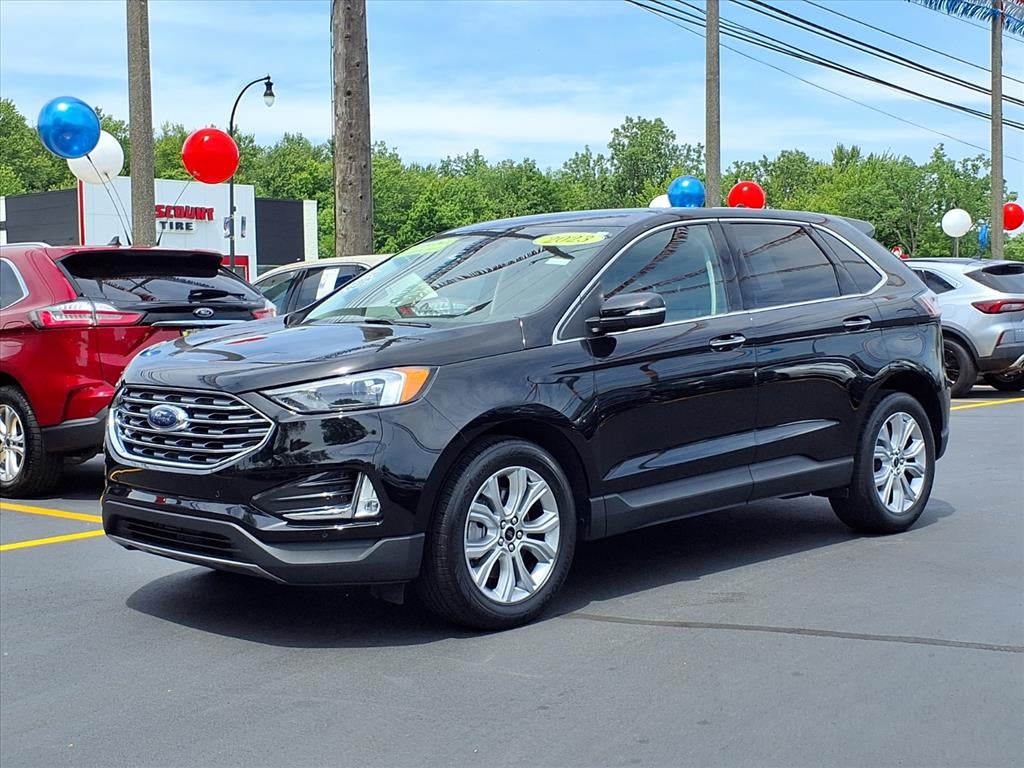 2023 Ford Edge Titanium AWD's photo