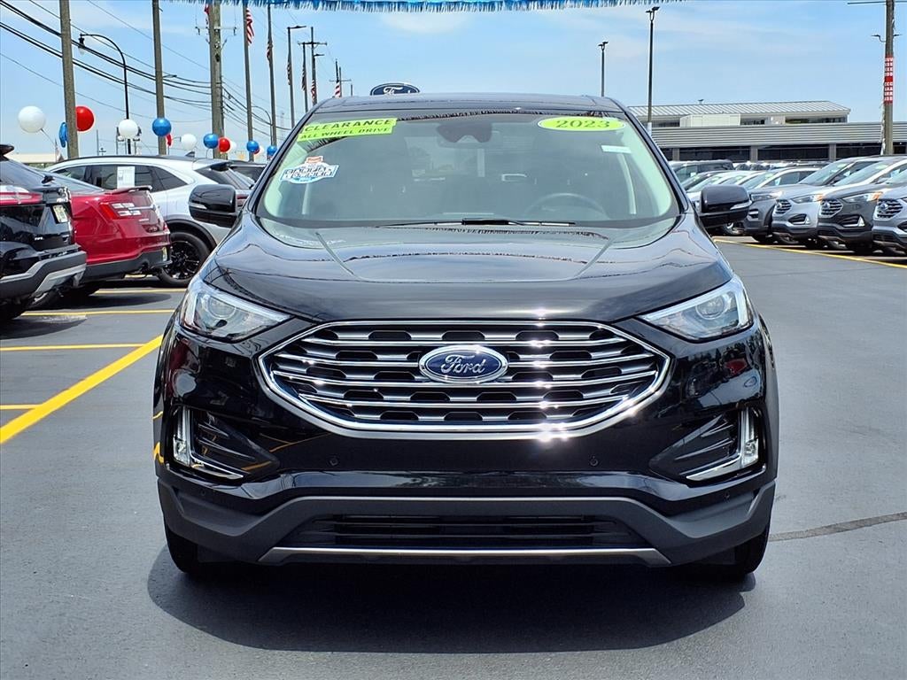 2023 Ford Edge Titanium