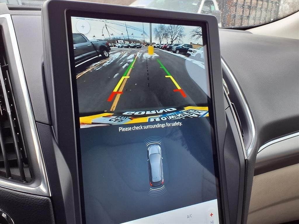 2023 Ford Edge Titanium