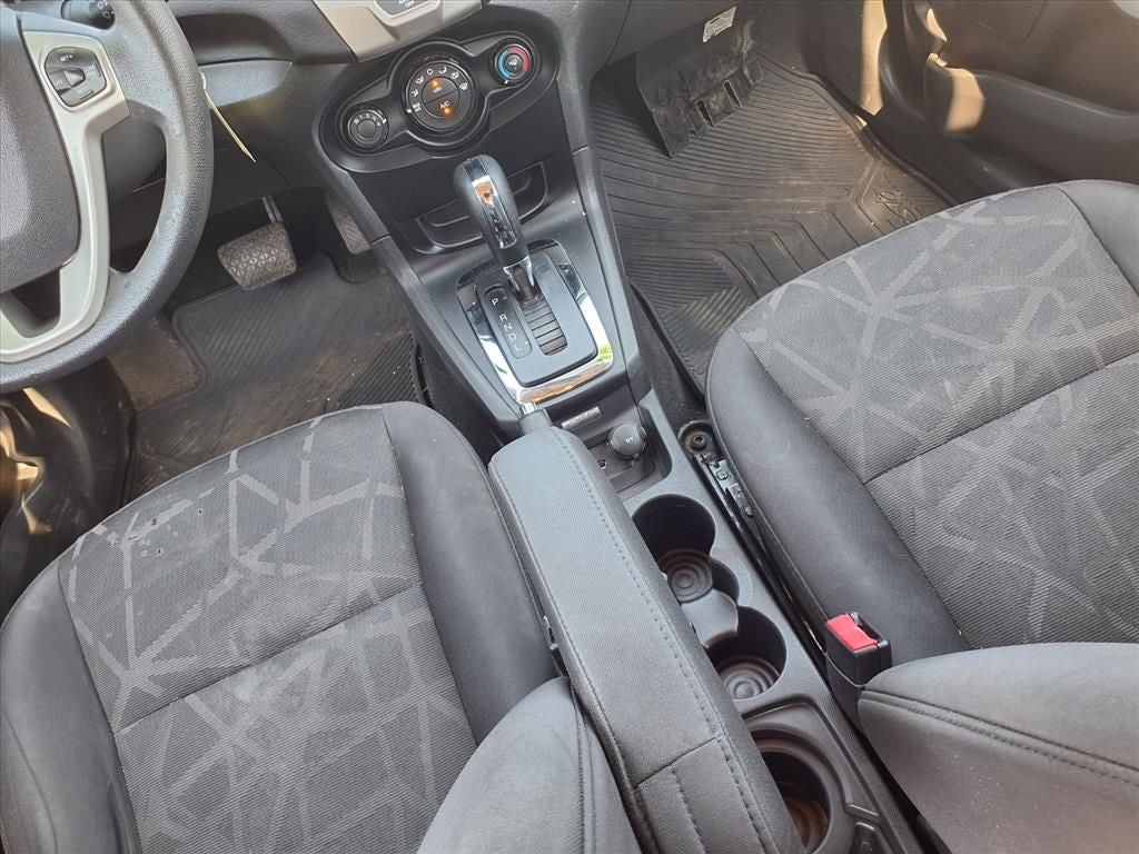 2013 Ford Fiesta SE