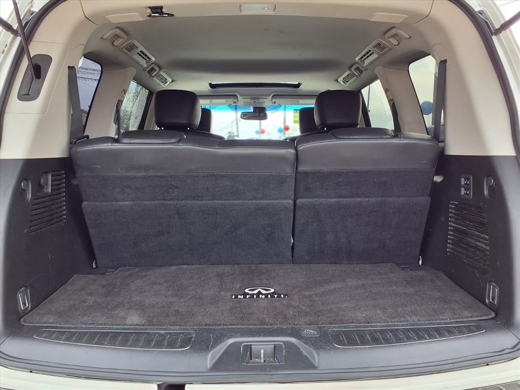2012 INFINITI QX56 7-passenger