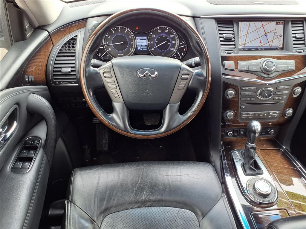 2012 INFINITI QX56 7-passenger